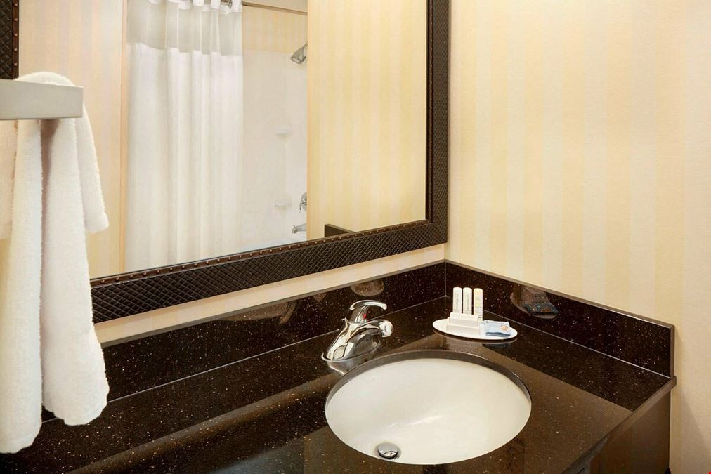 Fairfield Inn & Suites Selma Kingsburg