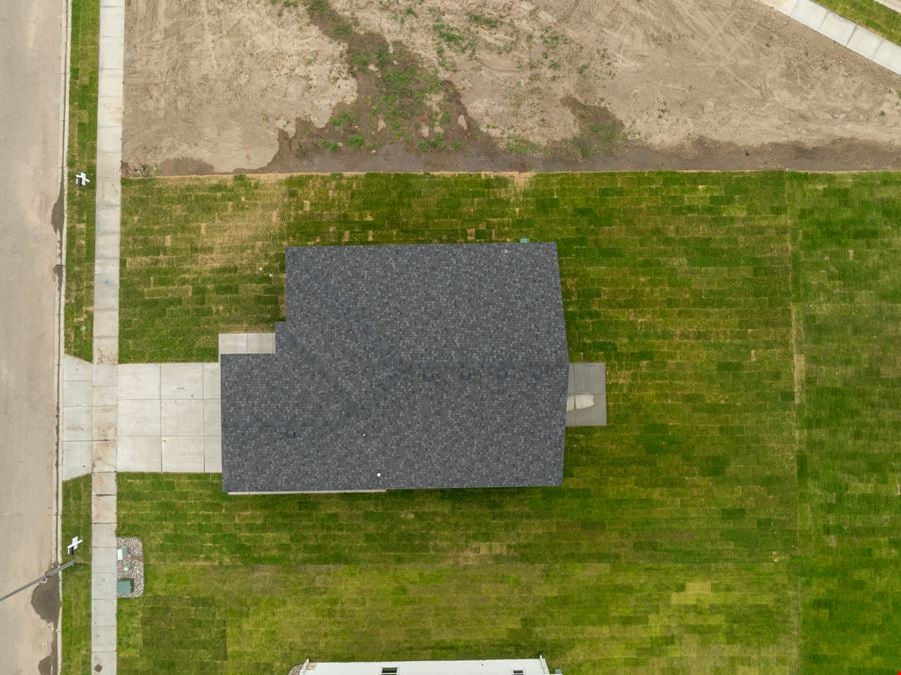 3201 & South Vacant lot 27th Ave W
