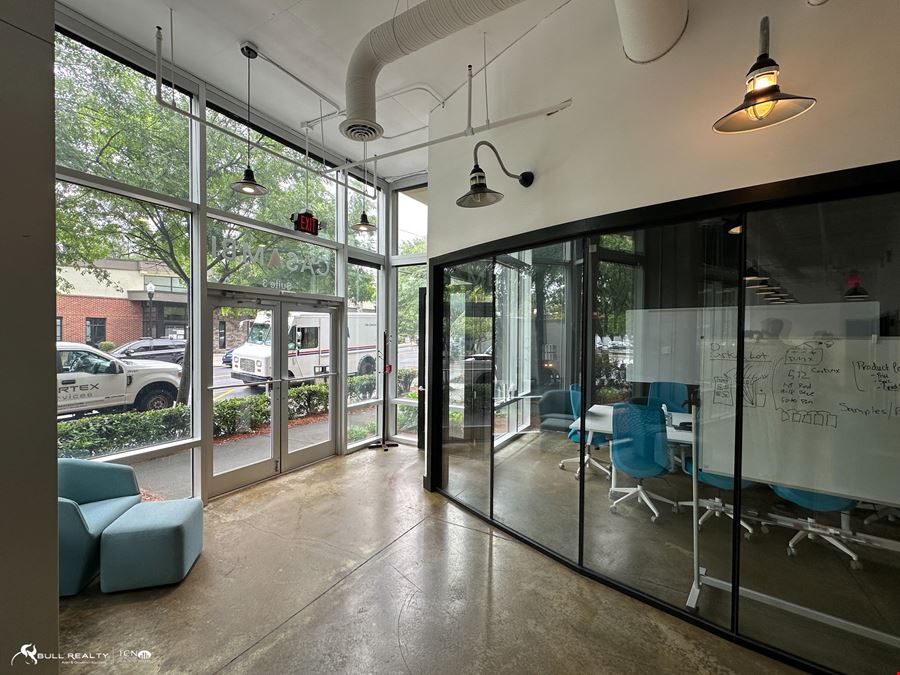 Retail / Office Condo in Downtown Chamblee | ±2,455 SF