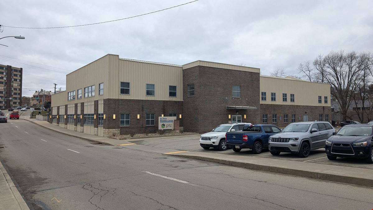 142 W Main St