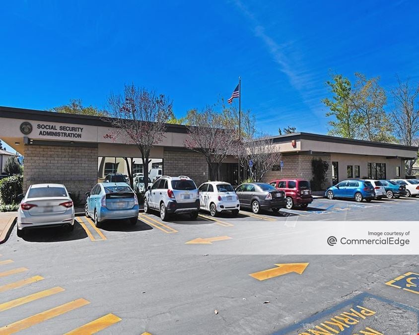 Walter Center - 3232, 3238, 3240 & 3380 South Higuera Street