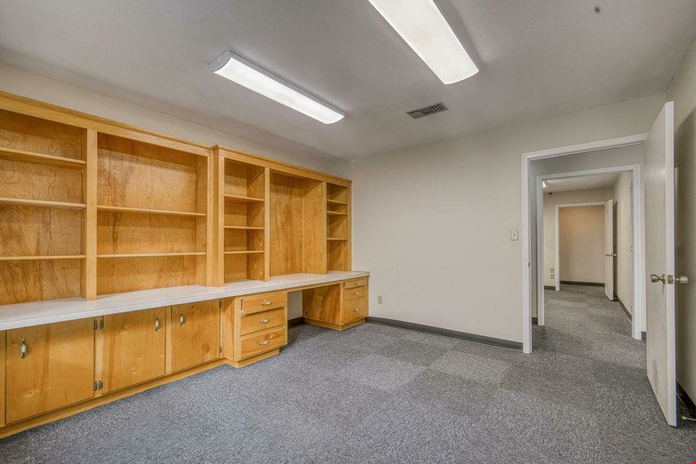 Office / Warehouse for Lease on Creighton Rd