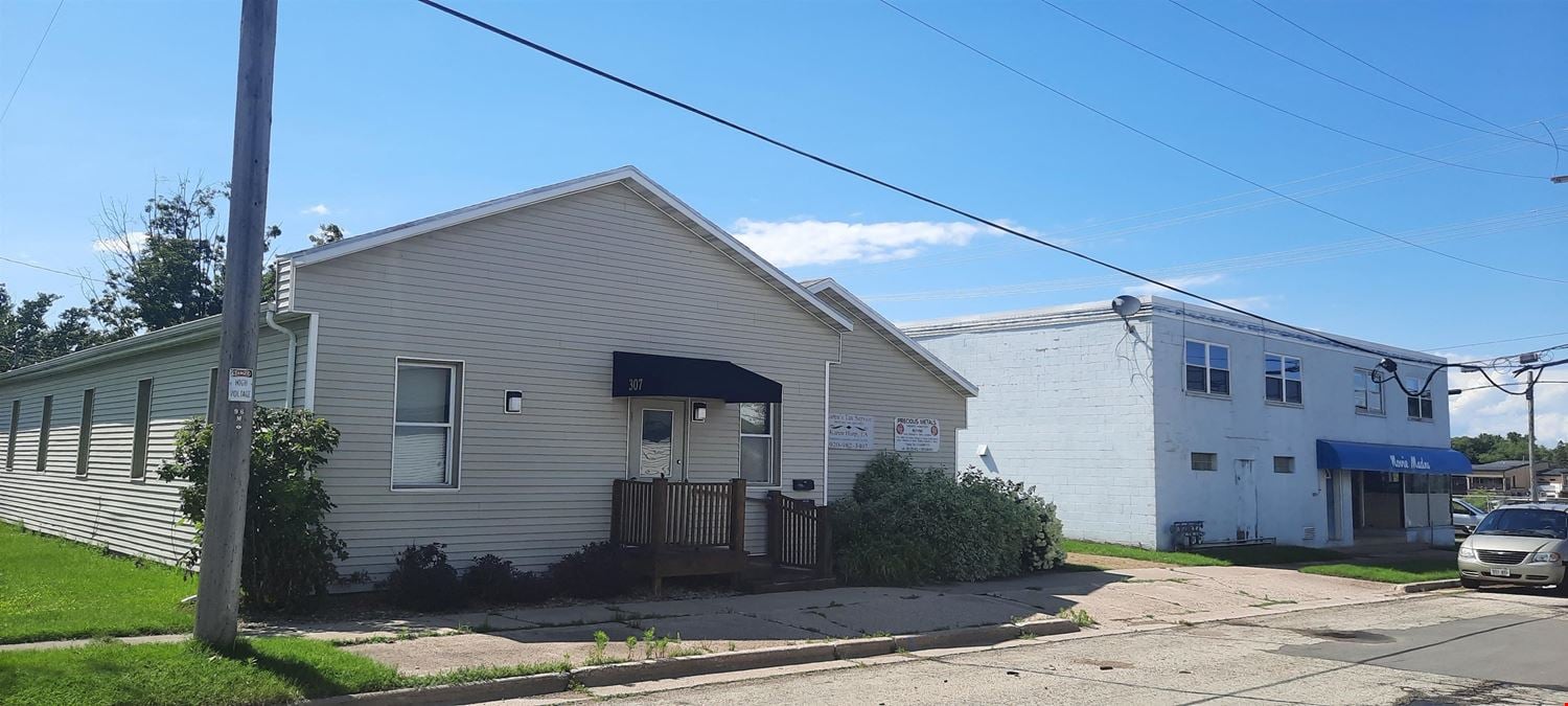 307 Smith St