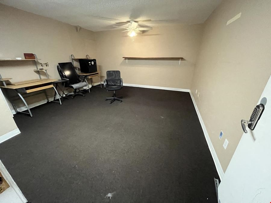 12155 Metro Parkway #4