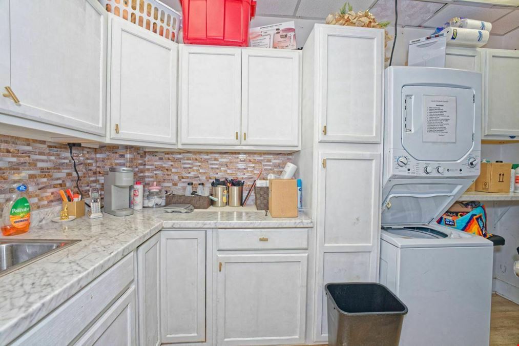 501 Campbell Ave