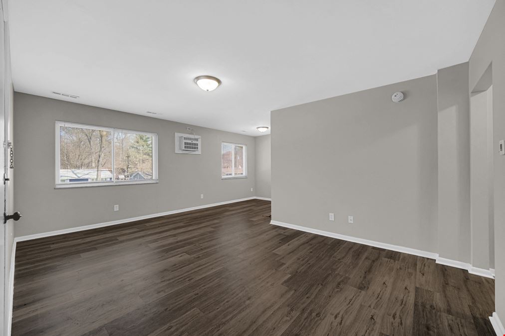 1623 Portage