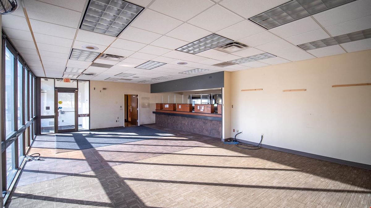 Center Street Premier Flex-Commercial Space 