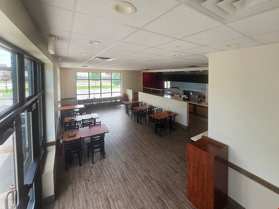 9927 Ulysses St NE, Suite 100