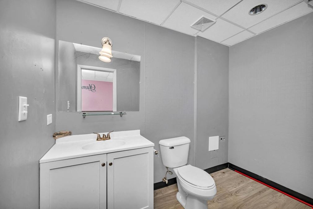 2357 Plainfield Rd, 1st floor, Crest Hill, IL