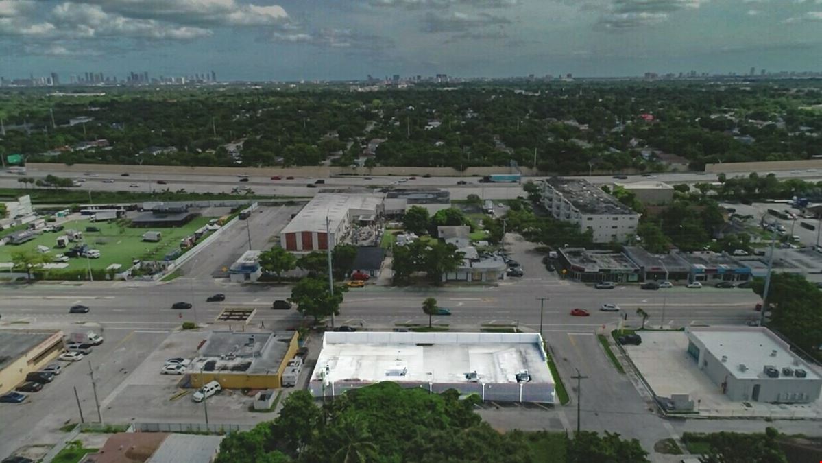 Retail Building in North Miami