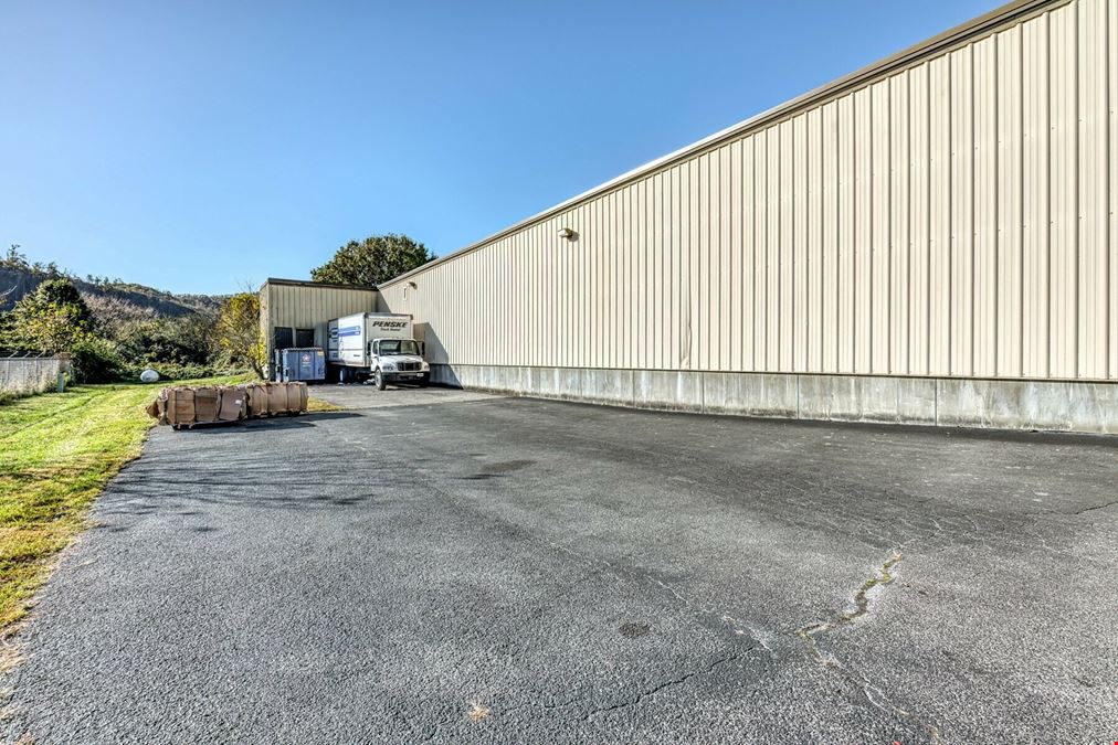 Former Food Country Grocery
