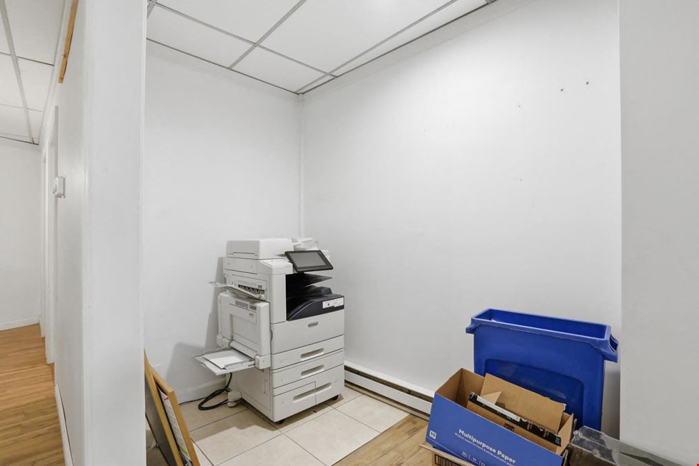 Exceptional 1,280SF Commercial Space for Sale in Amesbury, MA