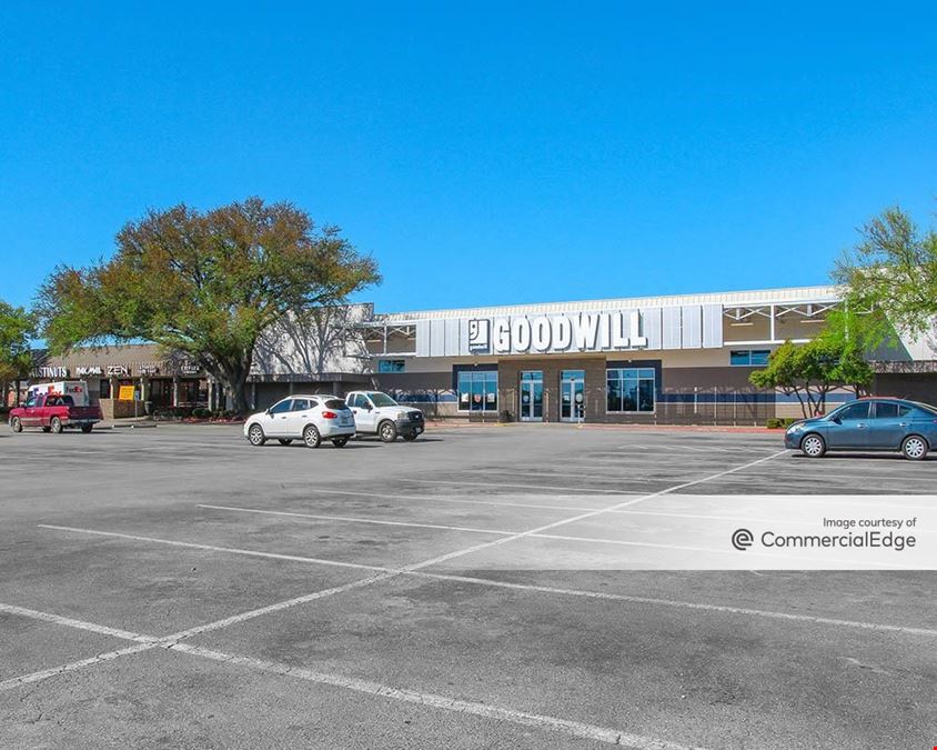 Northwood Plaza