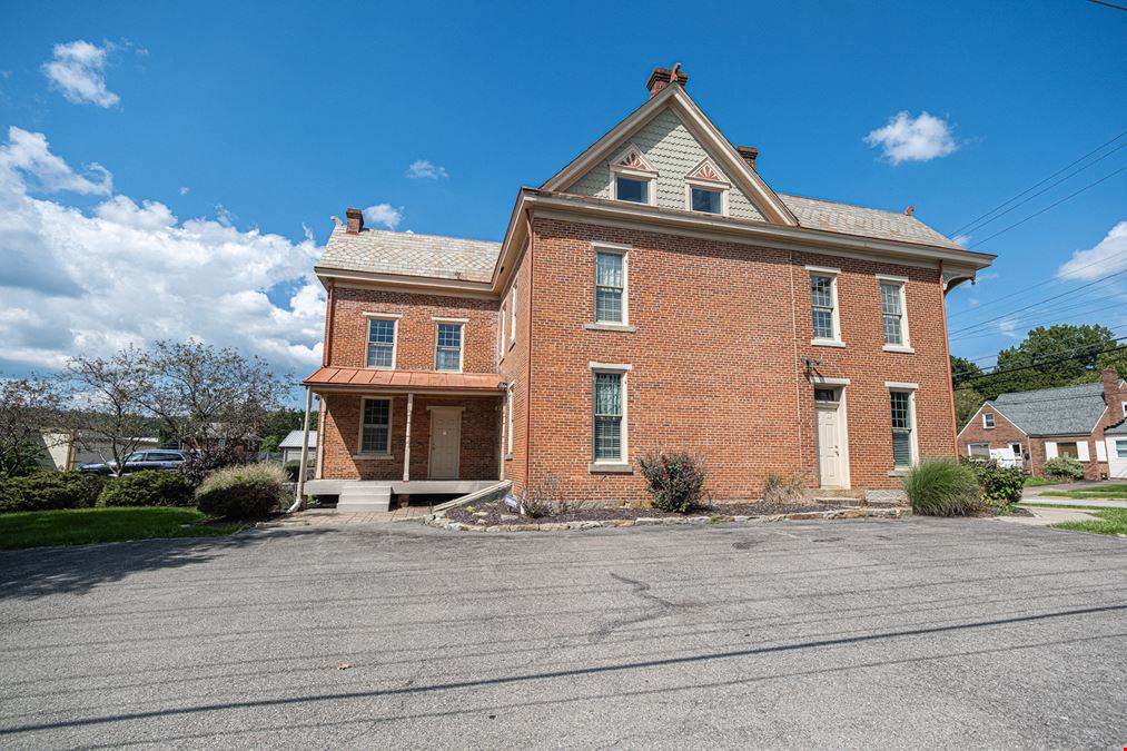 323 S Main St