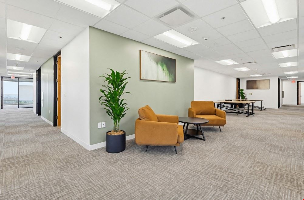 Encino Financial Center | Penthouse B