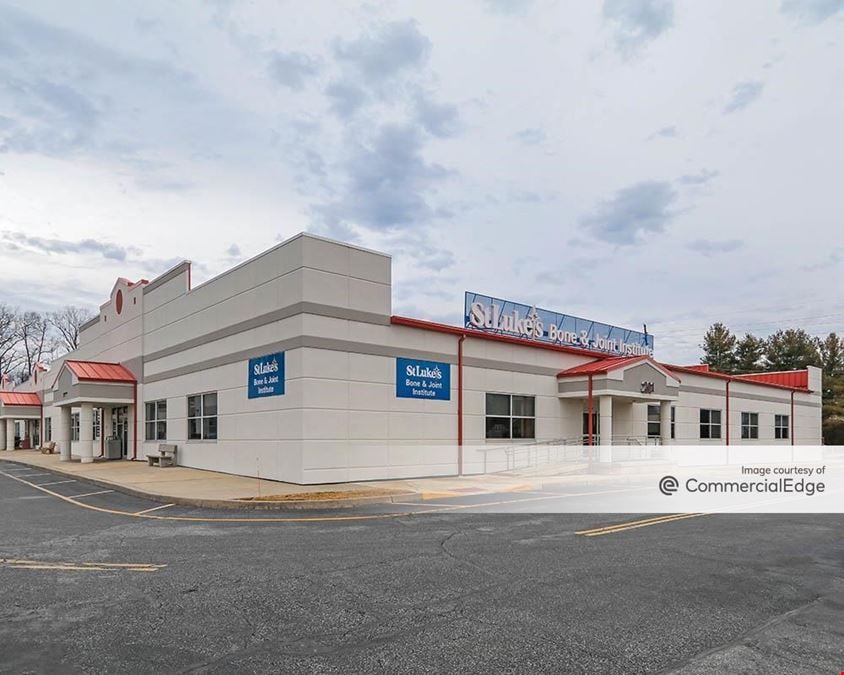 Hillcrest Plaza