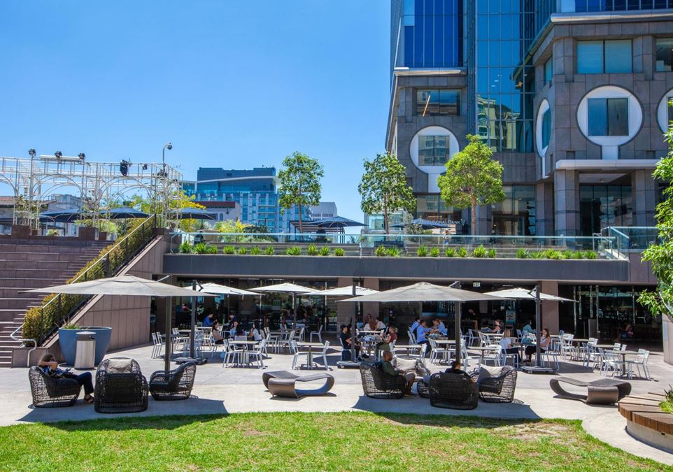 CAL Marketplace @ 2CAL Plaza