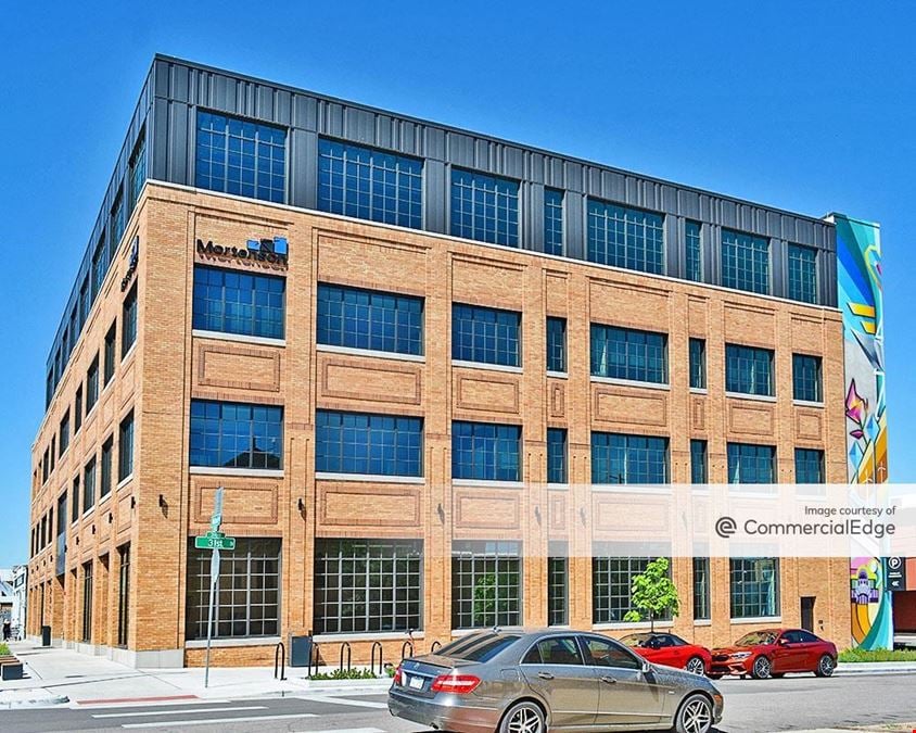 3083 Walnut