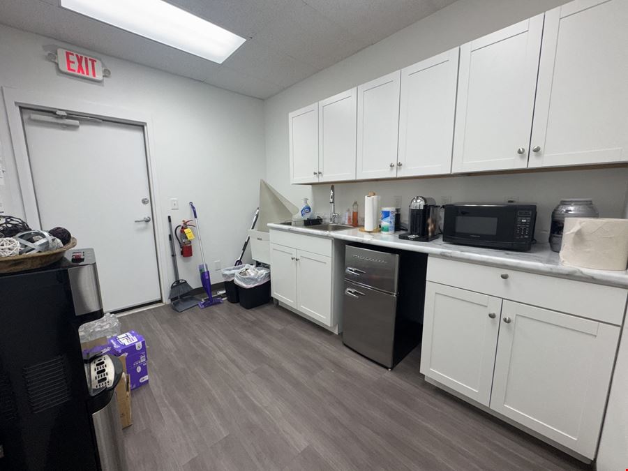 1703 Clearwater Ave, Suite 100