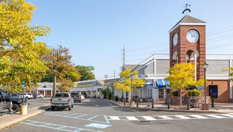 Preview of Retail space for Rent at 25 Old Kings Hwy
