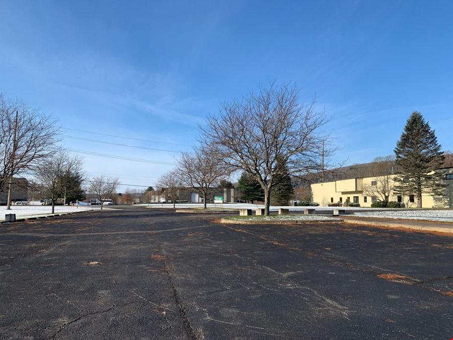 Flex Space | For Lease