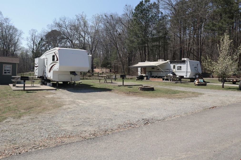 Kentucky Lake Camping ground 