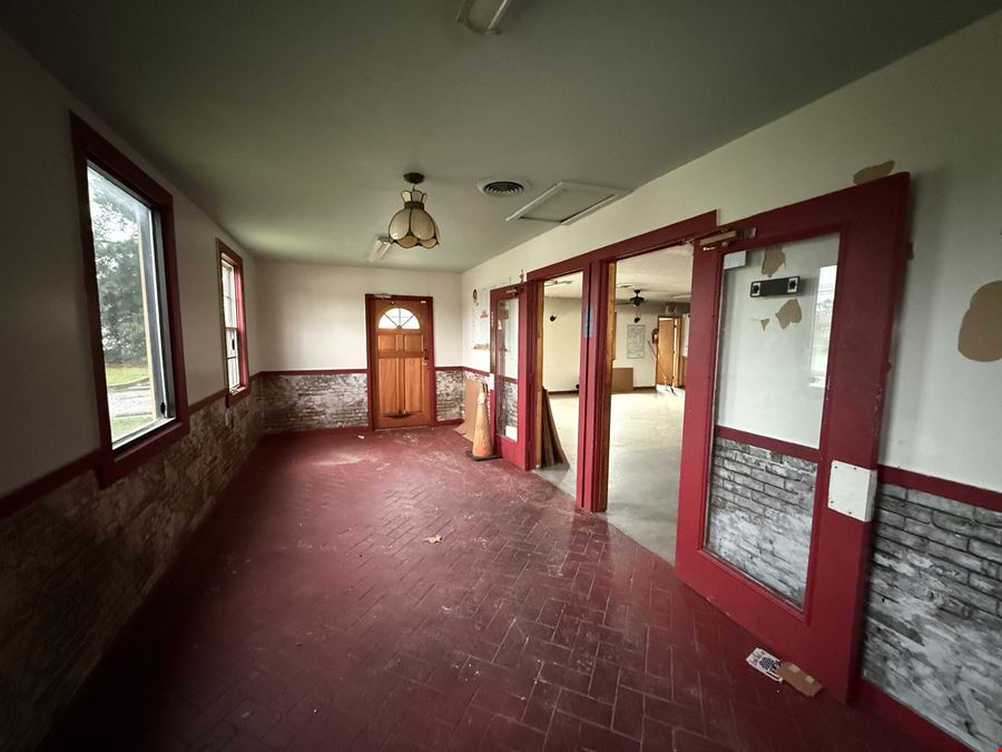 Fully Remodeled Restaurant Opportunity