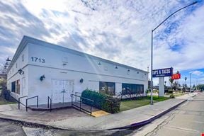 6,884± SF Commercial building For Sale or Lease, former restaurant location on E Shaw Ave.