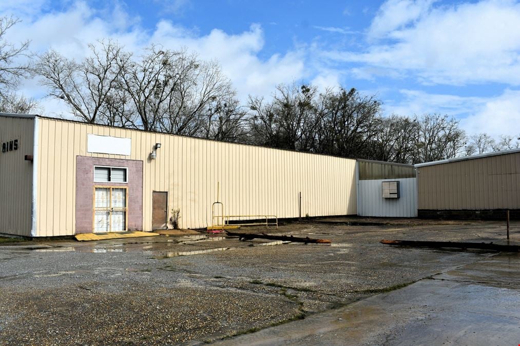 5925 Norman Bridge Rd. - 21,000 SF Retail Warehouse