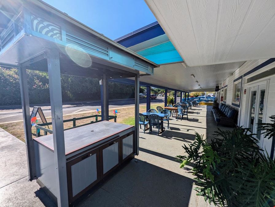 Aina Hou Shopping Center