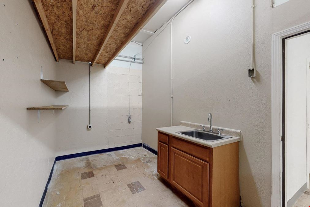 Below Market Retail Space for Lease!