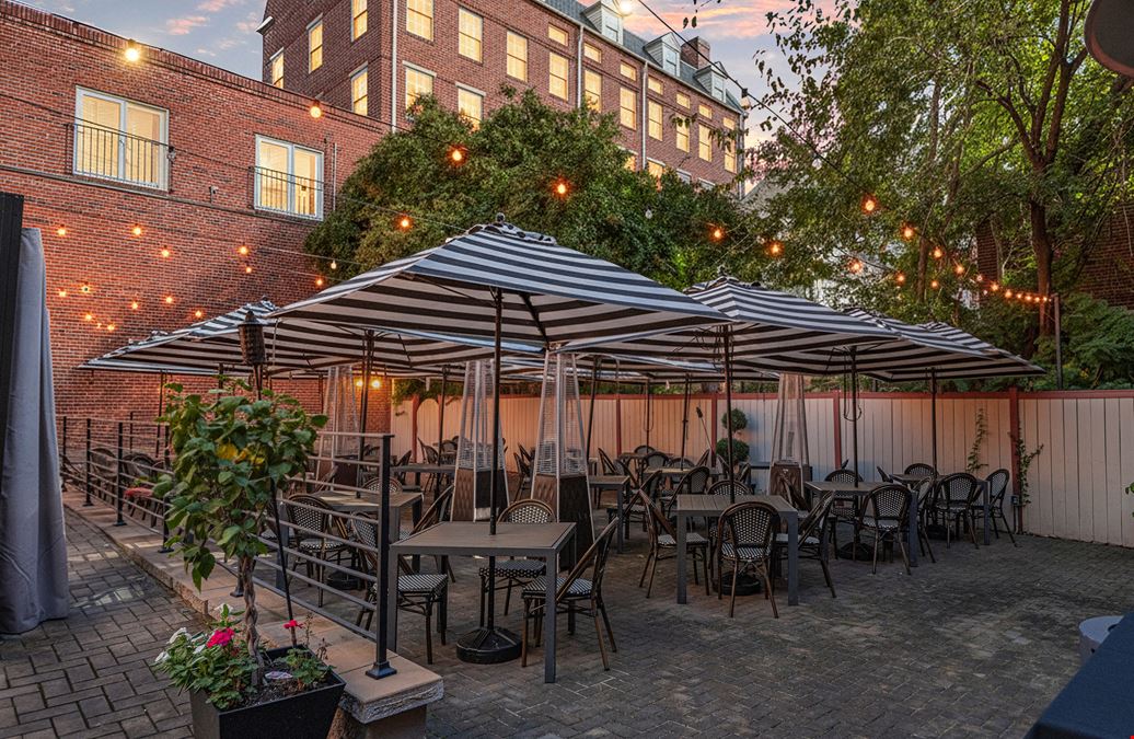 Second-Generation Restaurant Space For Lease