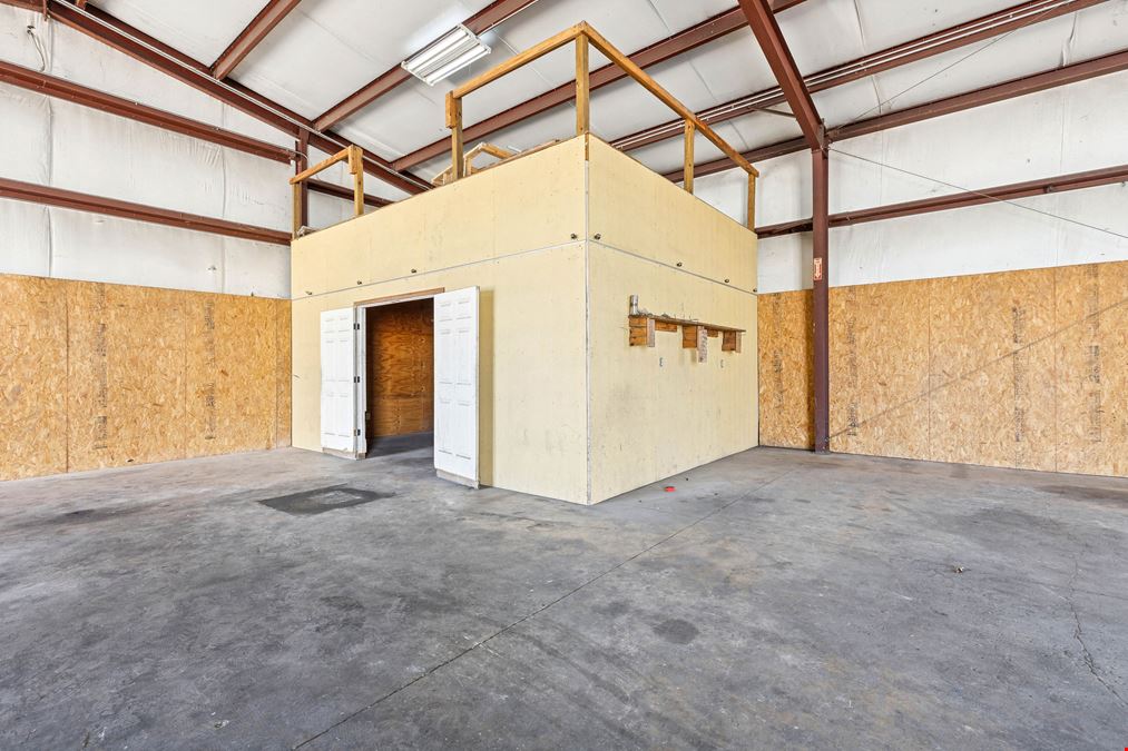 Office–Warehouse Space | ±10,000 SF | For Lease