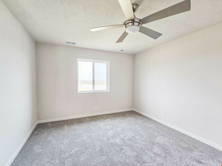 Edgewater Townhomes