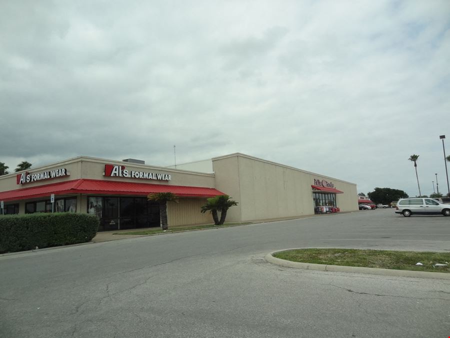 HEB - Central Park Shopping Center