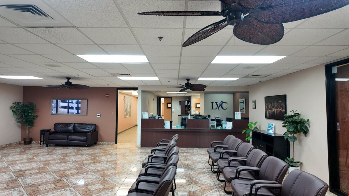 202 E EARLL DR UNIT 360