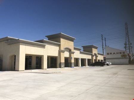 Preview of Retail space for Rent at 2741 W Lincoln Ave
