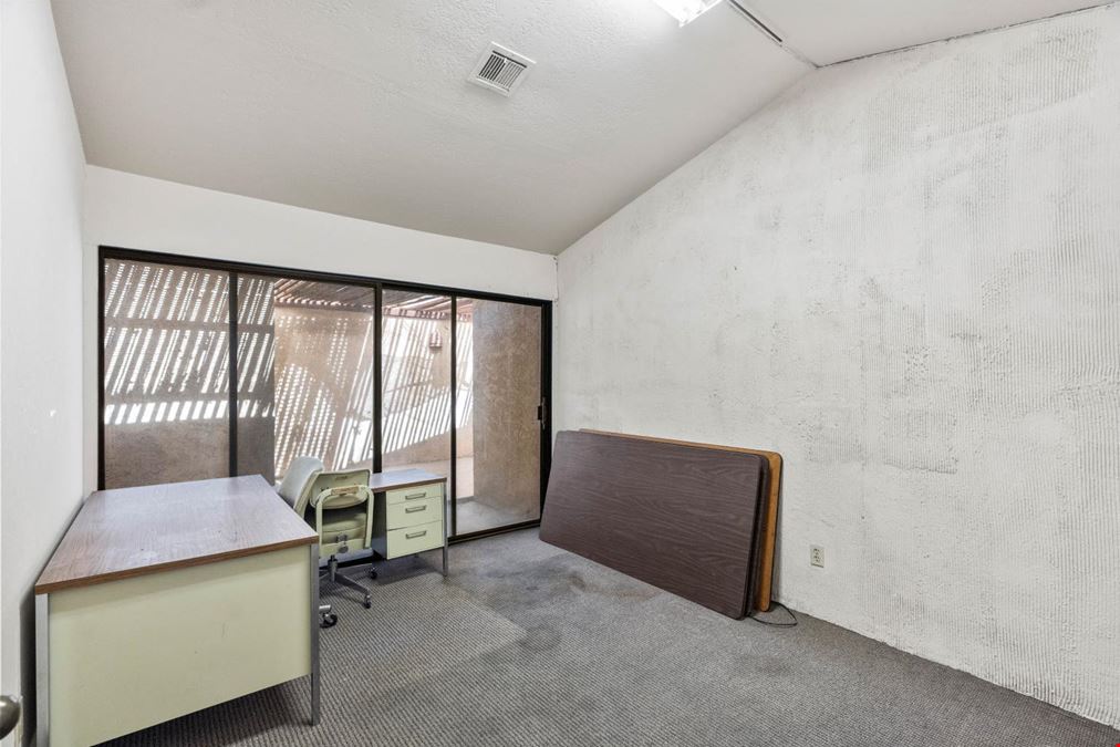 42462 Rancho Mirage Ln.
