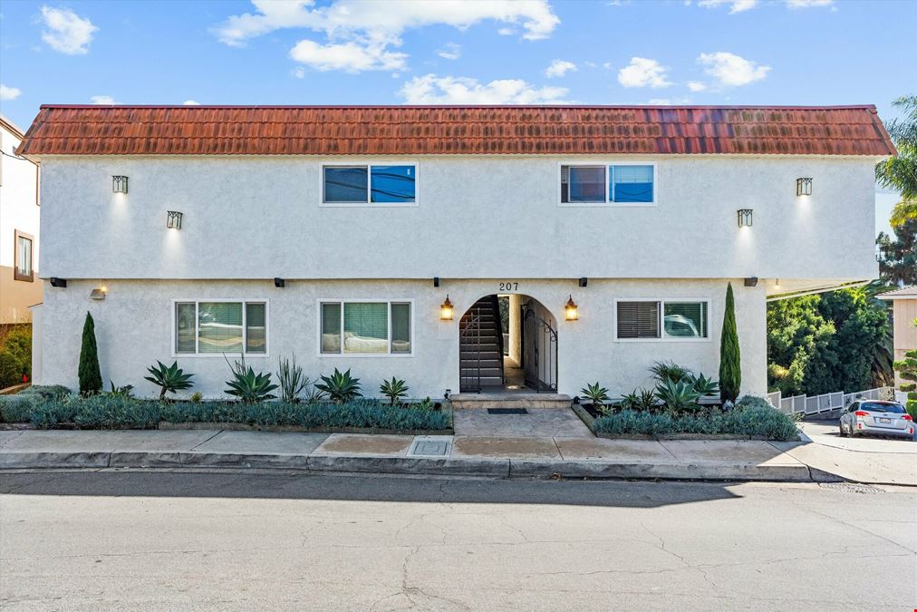 207 W Marquita