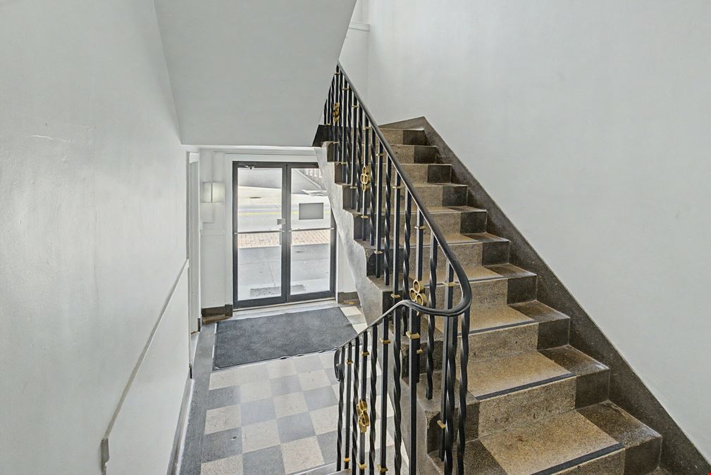 301 Broadway St