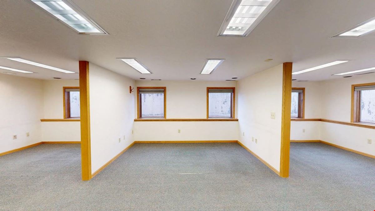 645 Grand Ave