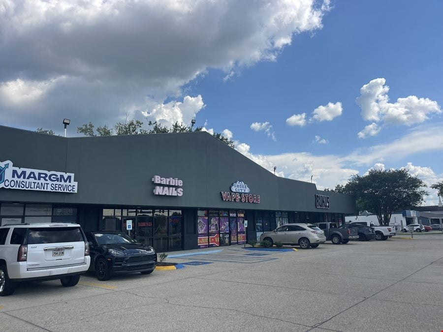 Hard Corner Shopping Center on Jones Creek Rd. for Lease