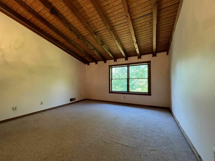 East End Cabin & Land