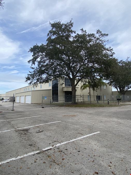 Warehouse / Manufacturing Complex on 5.57 Acre Lot
