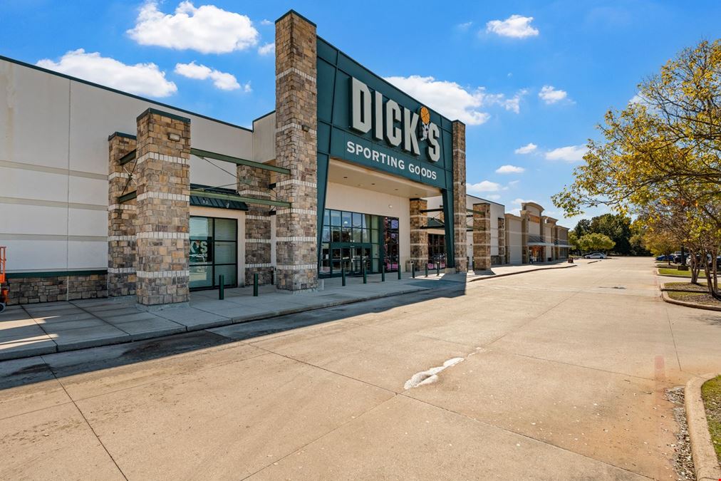 Regal Court Shopping Center