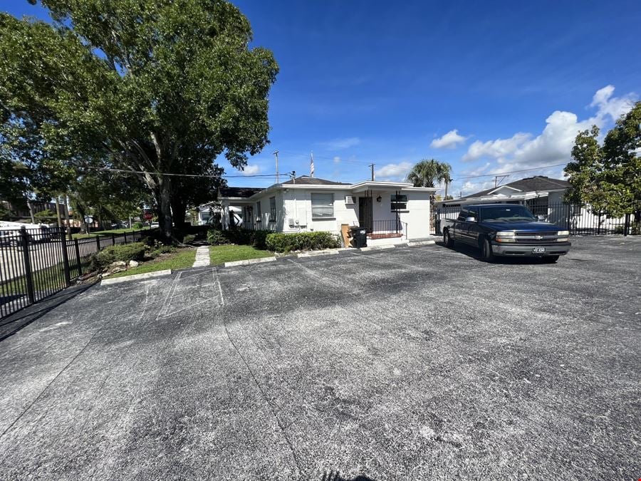 West Tampa Freestanding Building