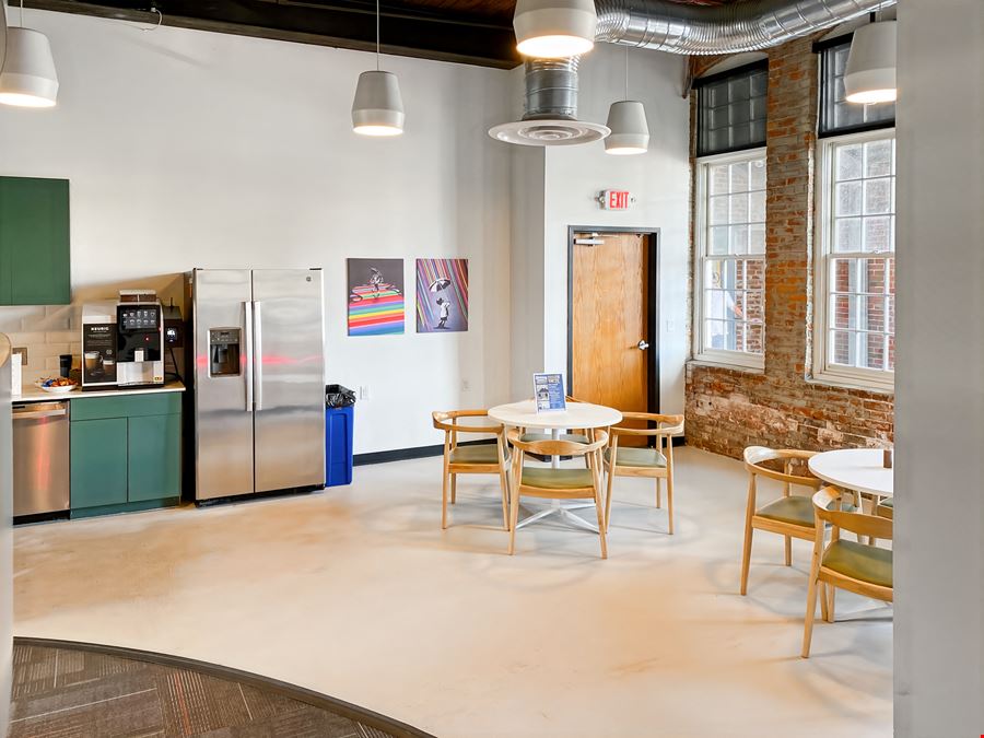 Regus - Columbus - Boltworks Bldg