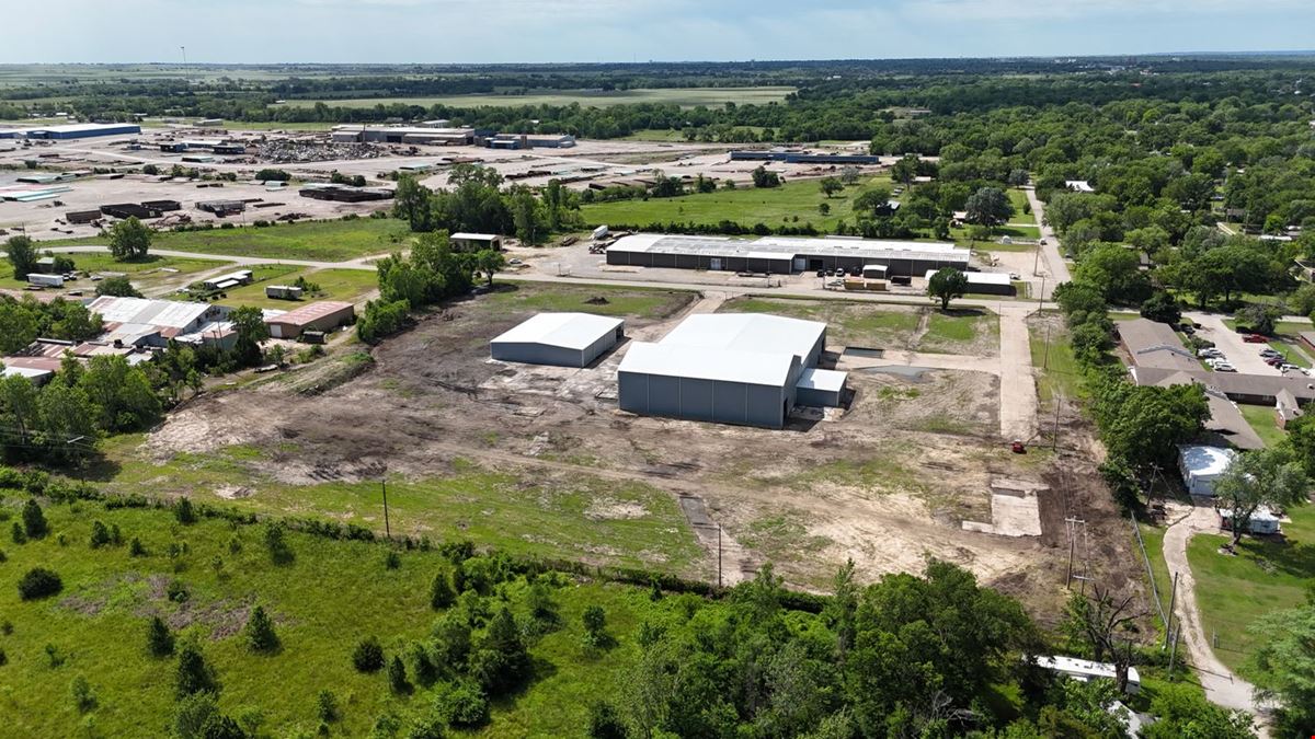 1100 E 14th St. - Industrial