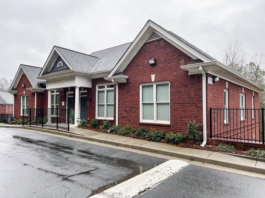 7851 Hickory Flat Hwy