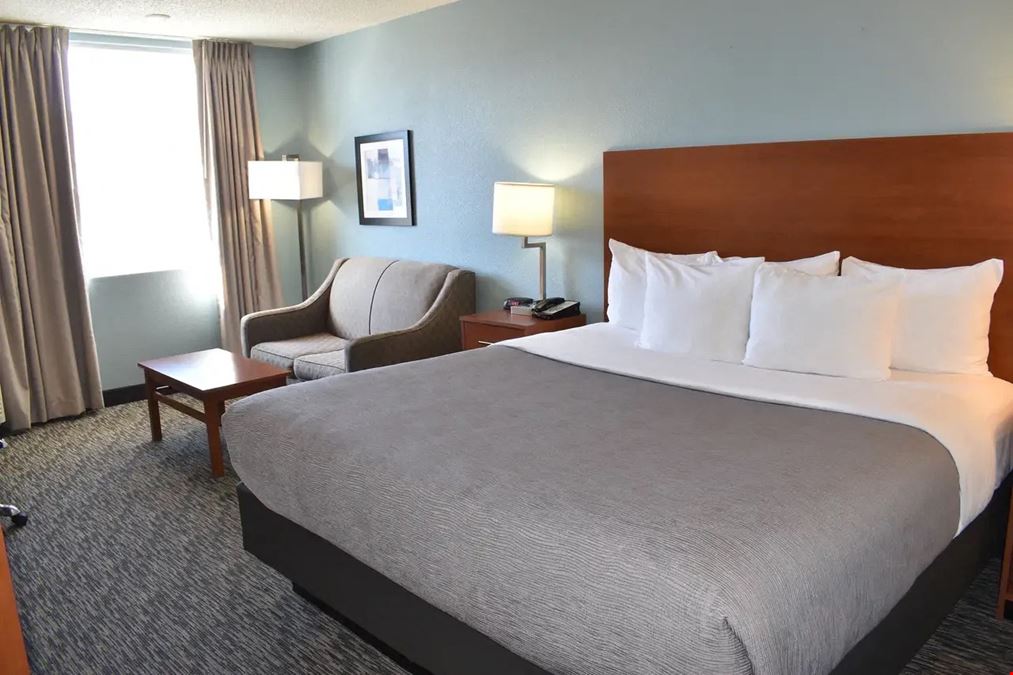 Quality Inn & Suites Garden of the Gods